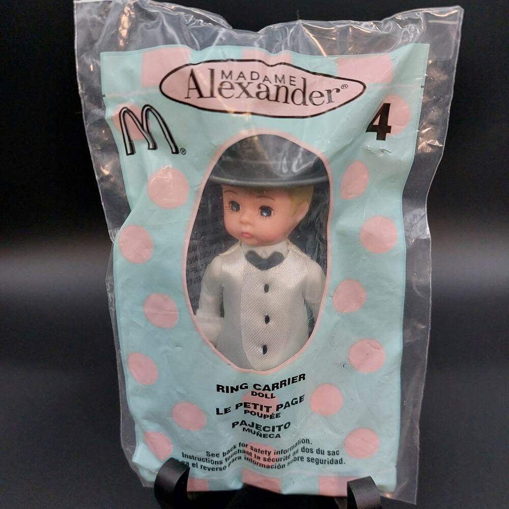 Vintage 2003 McDonalds Happy Meal Toy Madame Alexander Ring Carrier Doll4 Sealed
